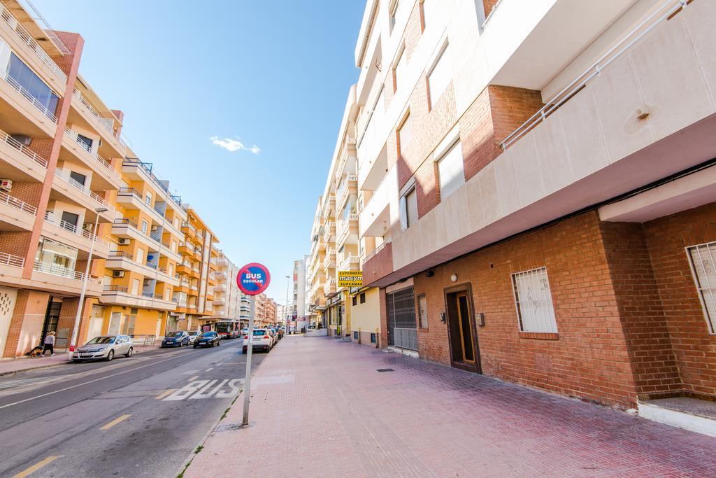 Casas Holiday - Playa Del Cura ตอร์เรเวียคา ภายนอก รูปภาพ